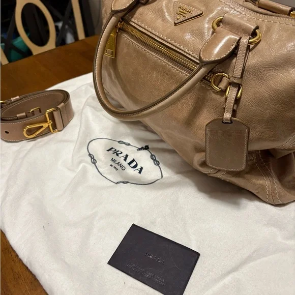 Prada Beige Leather Shoulder Bag with Gold Accents - Picture 3 of 3